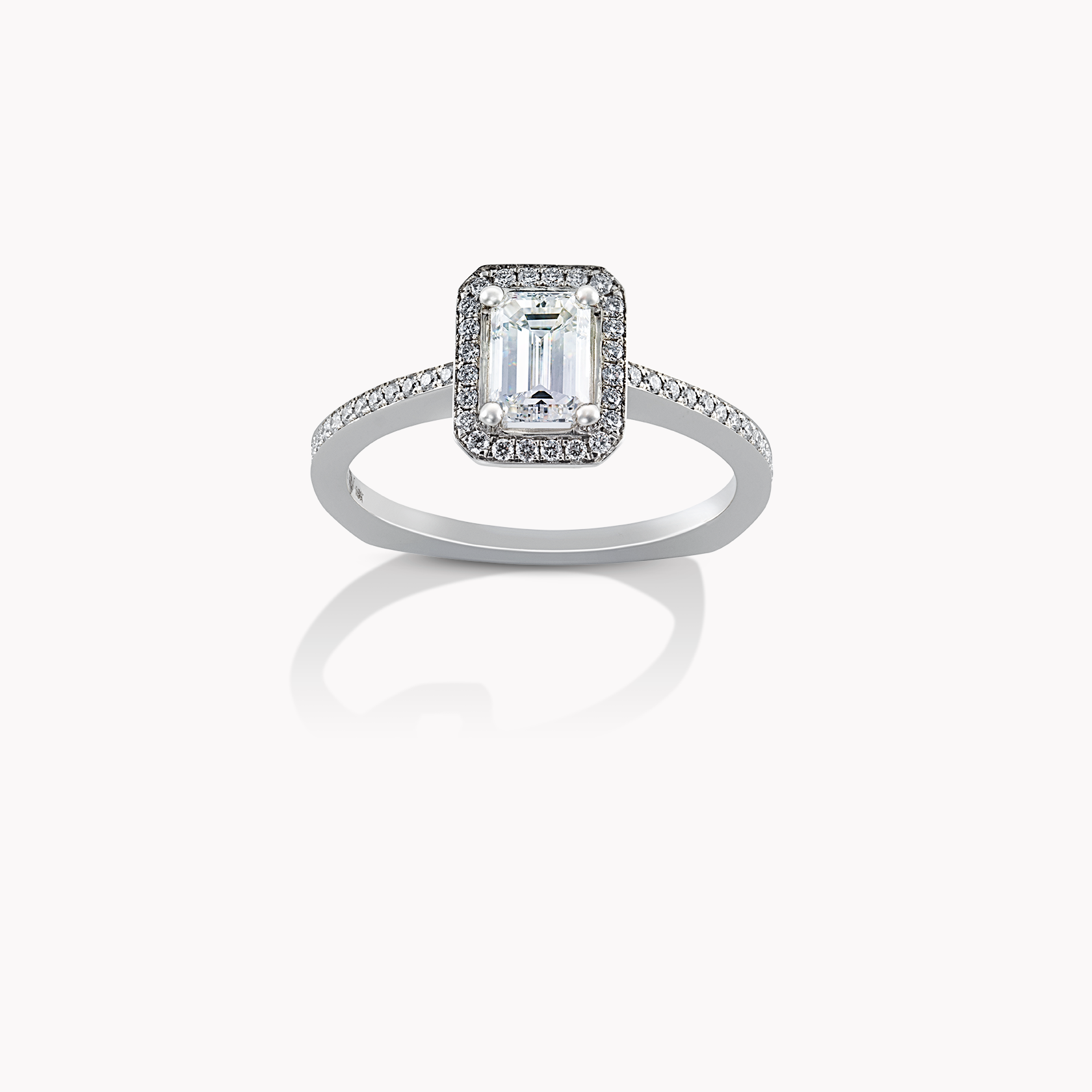 18kt White Gold .65ct Diamond Ring