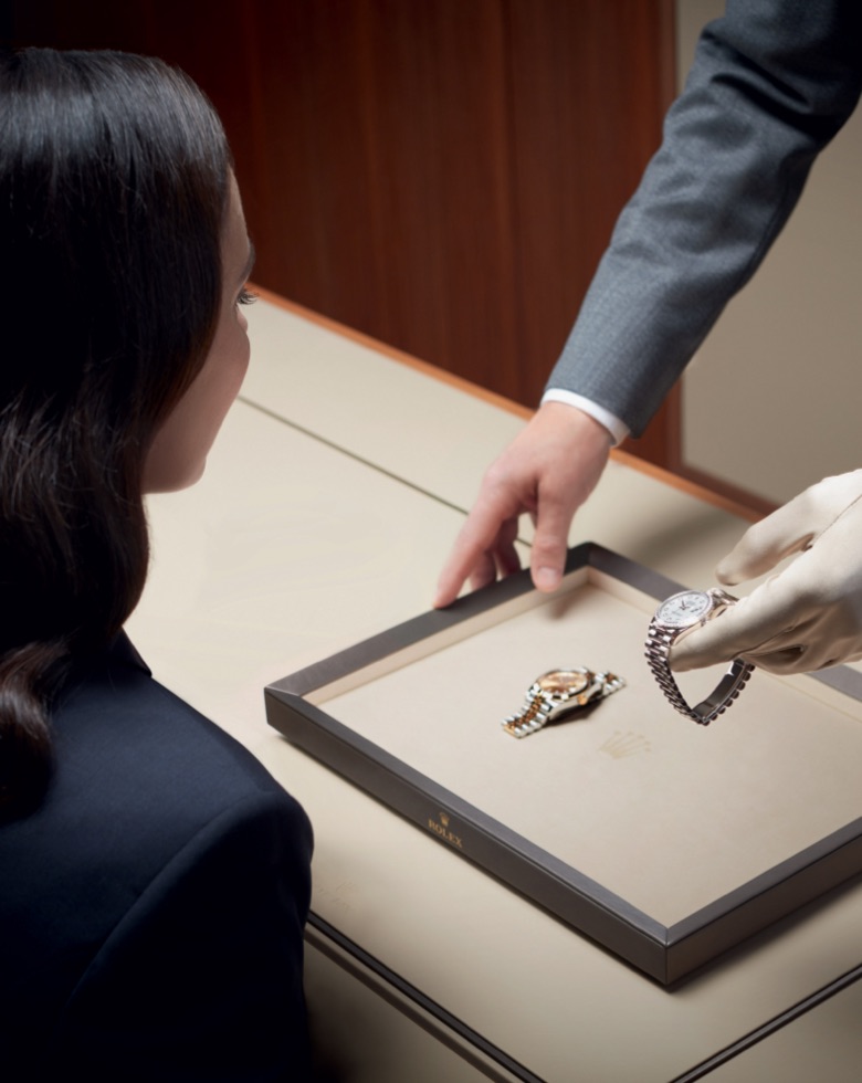 servicing your rolex - royal de versailles